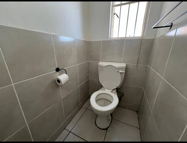 290M² WAREHOUSE TO LET IN MULDERSDRIFT